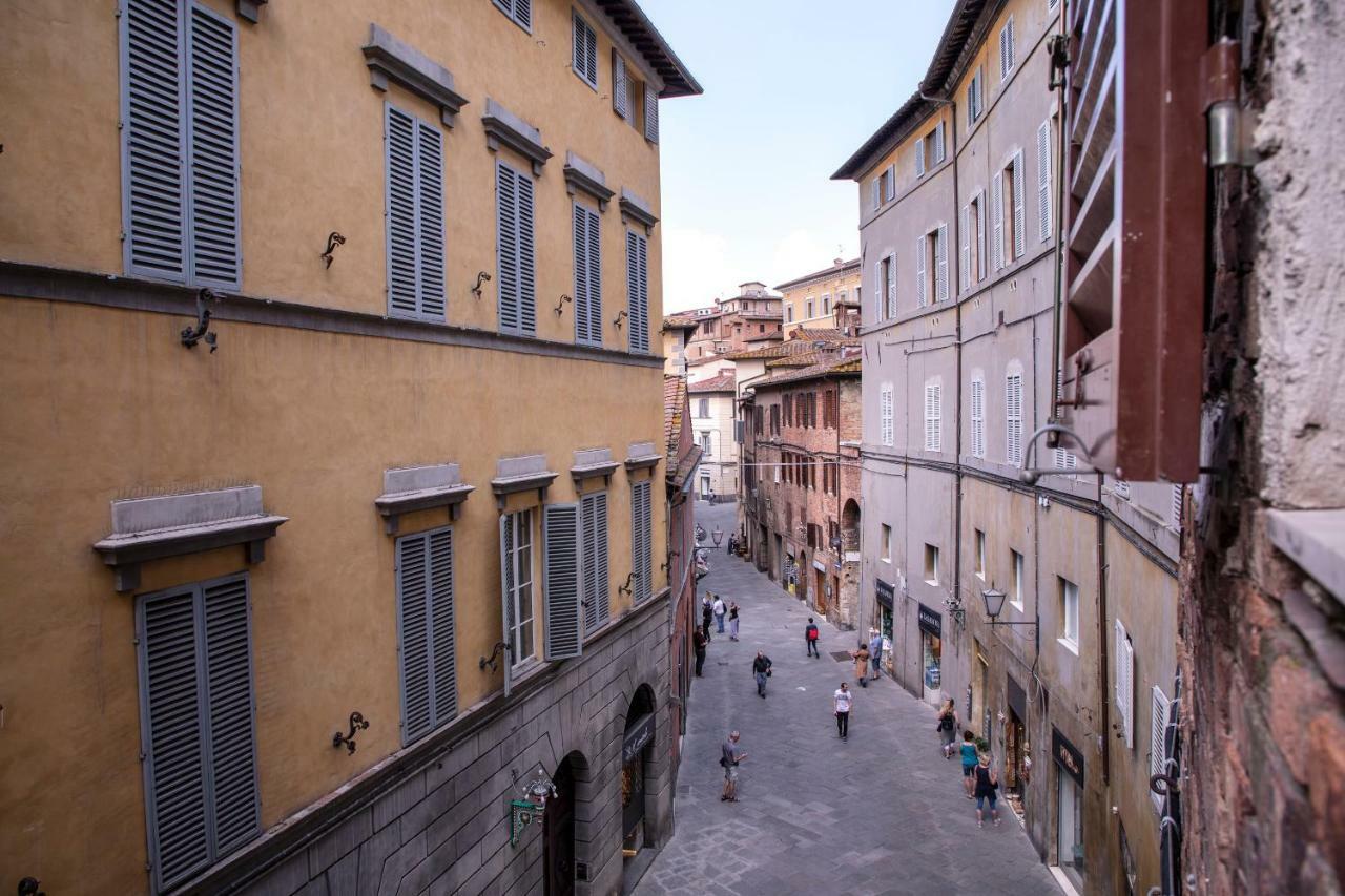 Antica Dimora Del Buongoverno Hotel Siena Exterior photo